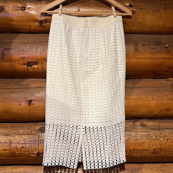 Ann Taylor high waisted pencil skirt size 0 - Picture 2 of 4